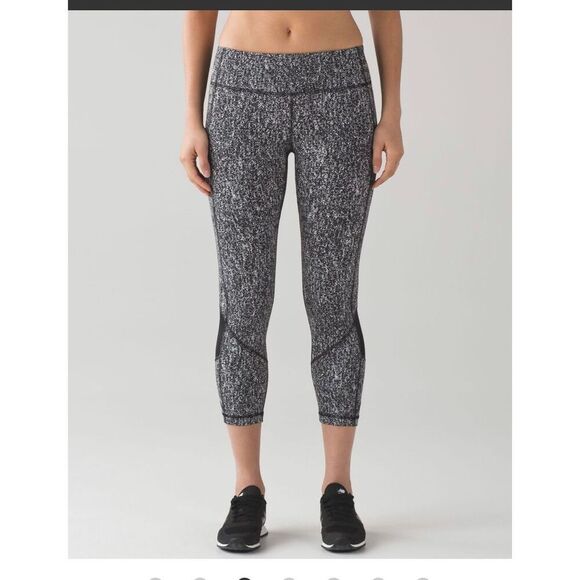 Lululemon Women’s Pace Rival Crop Power Luxtreme Suited Jacquard Leggings Size 4 - Picture 1 of 13